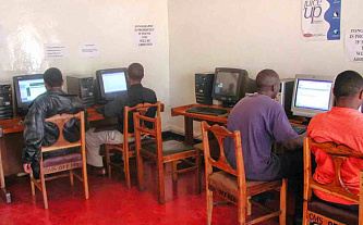 Четверо граждан Ганы предстанут в США перед судом за организацию масштабных кибермошеннических операций